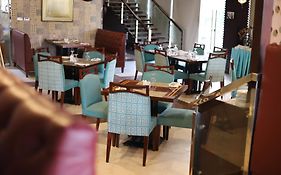 Al Nafoura Hotel